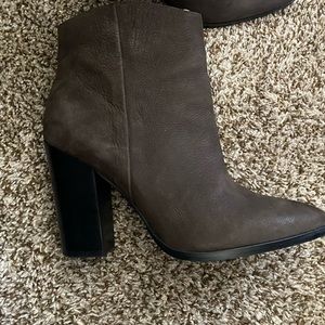 Suede dark brown boots